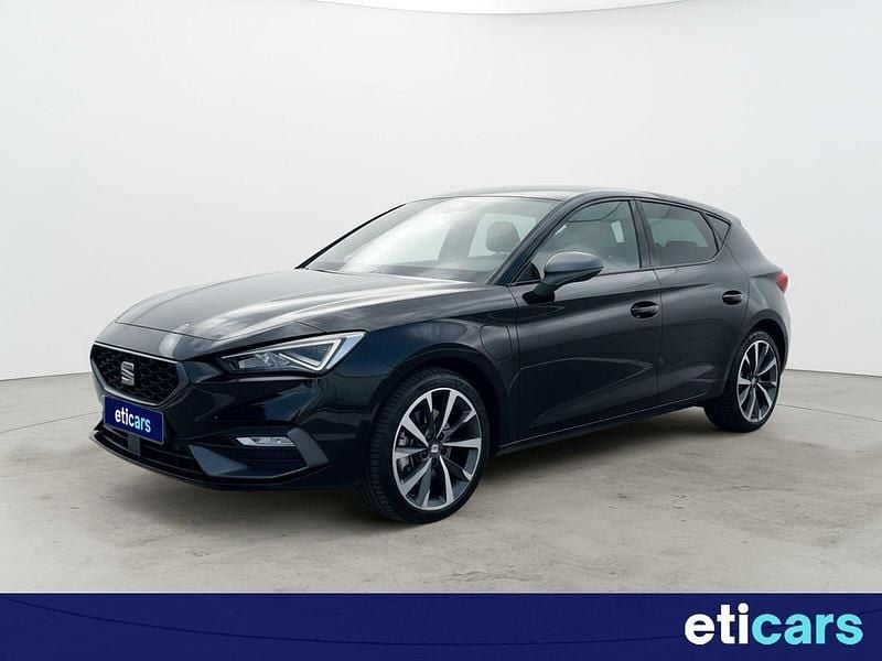 Negro Usado 2021 Seat Leon XCELLENCE Berlina | 19.450 € (Precio justo) - Imagen 1/4