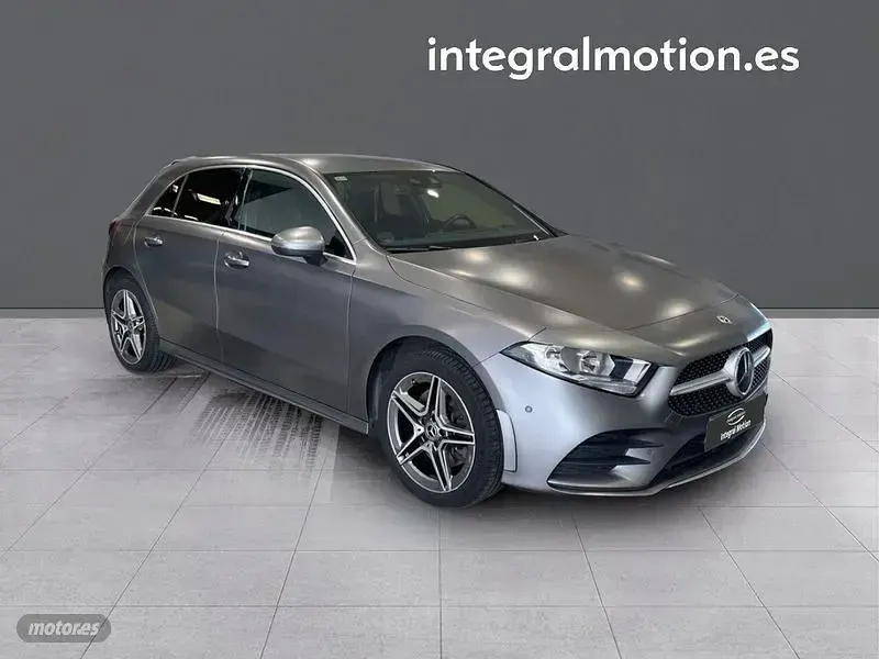 Usado Mercedes A250 217 CV (159 kW) 2021 Gris Berlina