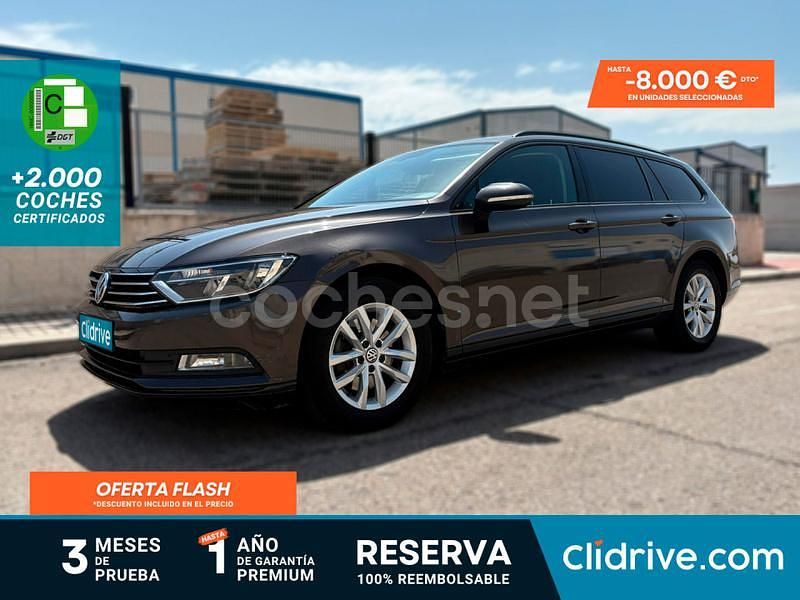 Negro Usado 2015 VW Passat Advance Familiar | 10.690 € (Precio justo) - Imagen 1/3