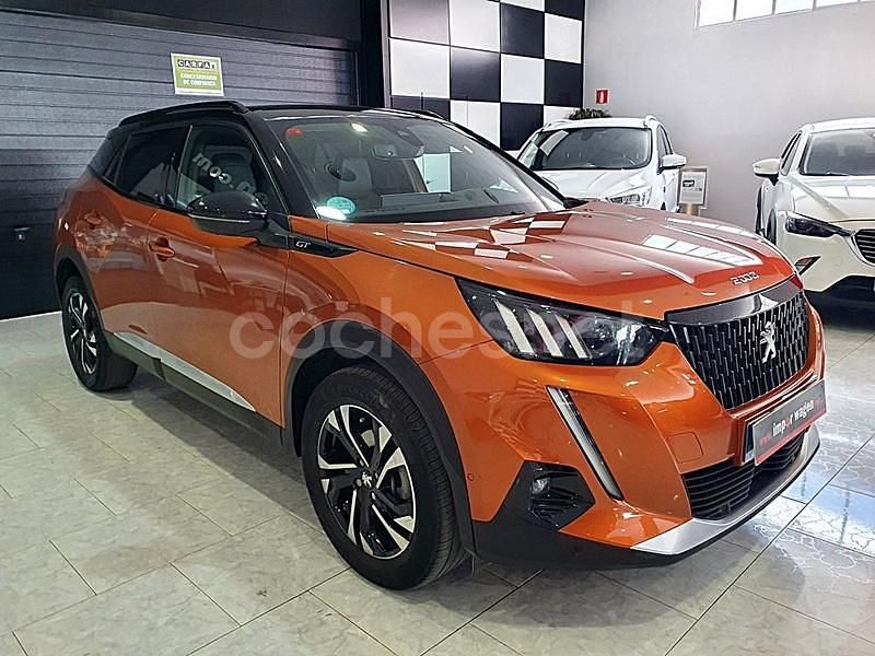 Usado Peugeot 2008 GT 130 CV (95 kW) 2021 Naranja SUV