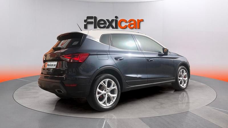Usado Seat Arona FR 150 CV (110 kW) 2023 Gris SUV