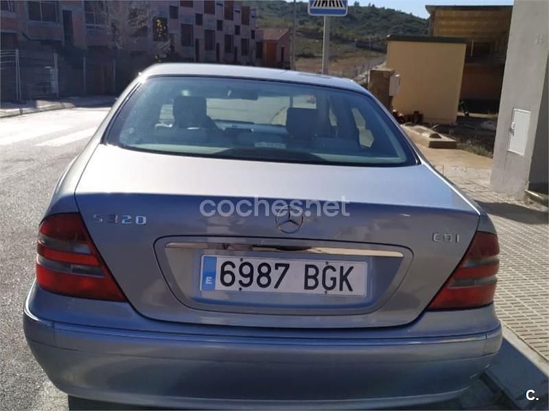 Usado Mercedes S320 197 CV (144 kW) 2001 Gris / plata Berlina