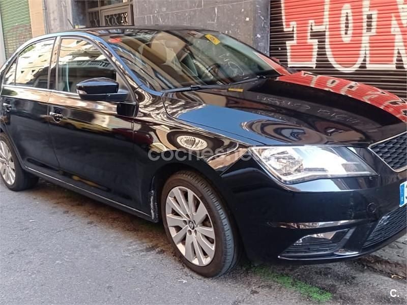 Usado Seat Toledo Style 115 CV (84 kW) 2017 Negro Utilitario