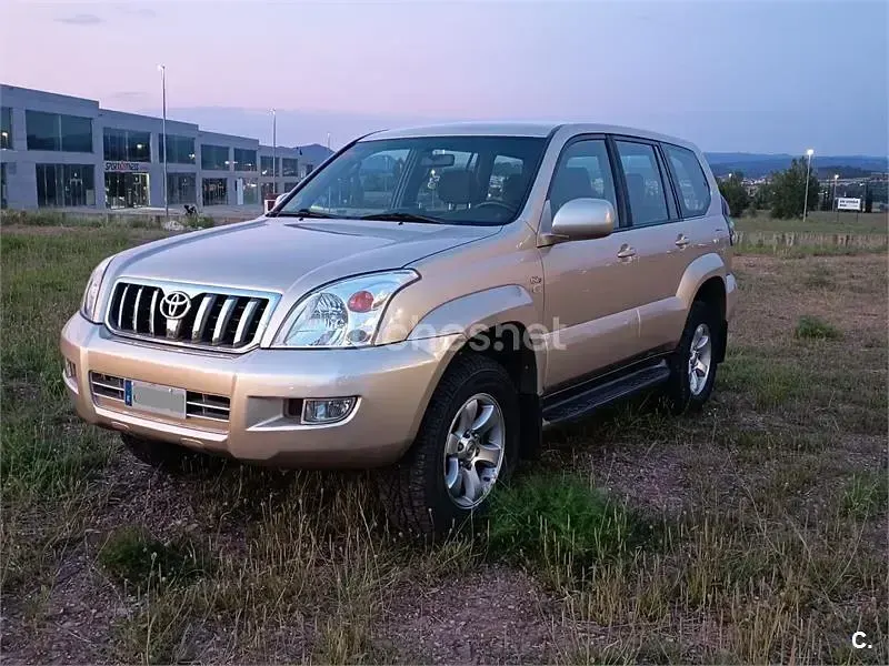 Usado Toyota Land Cruiser 173 CV (127 kW) 2007 Beige SUV