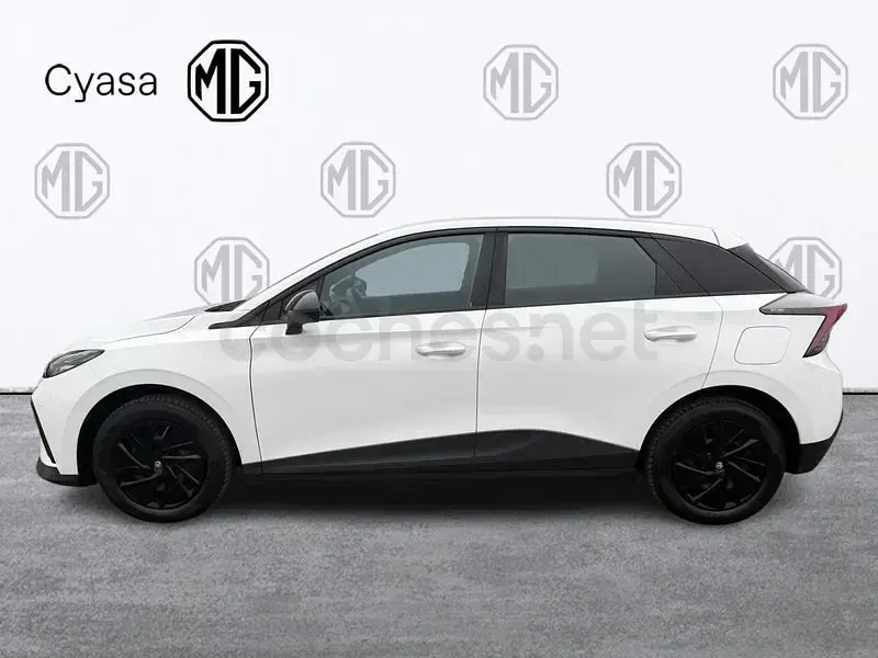 Usado MG MG4 EV 2023 Eléctrico Utilitario