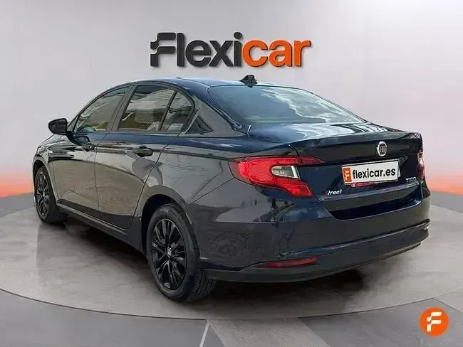 Usado Fiat Tipo Lounge 95 CV (69 kW) 2019 Negro Berlina