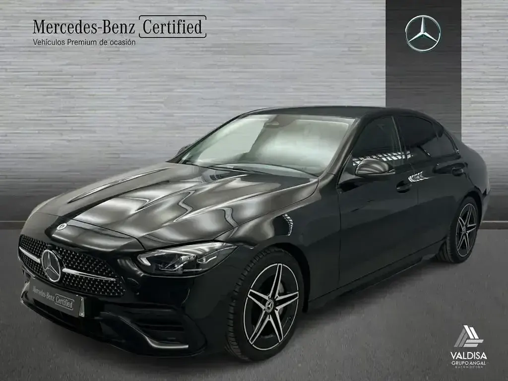 Używany Mercedes C200 AMG line 163 KM (119 kW) 2025 Sedan/Limuzyna