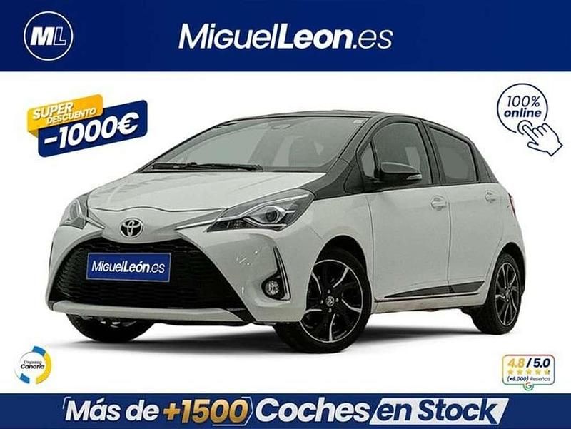 Usado Toyota Yaris 111 CV (81 kW) 2018 Blanco Utilitario