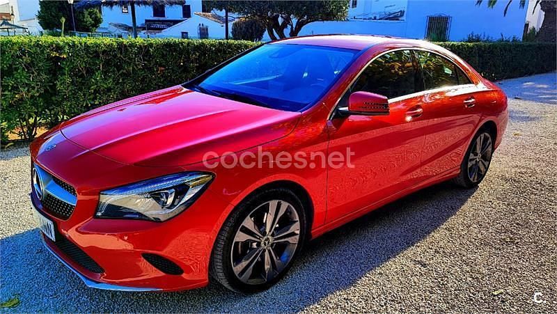 Usado Mercedes CLA200 136 CV (100 kW) 2018 Rojo Berlina