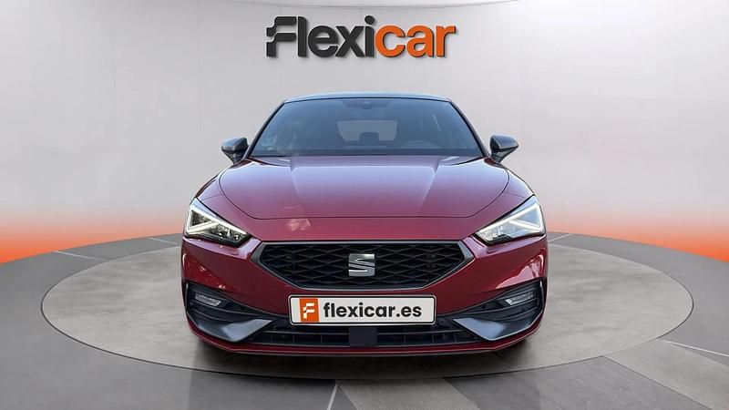 Usado Seat Leon FR 150 CV (110 kW) 2021 Rojo Utilitario