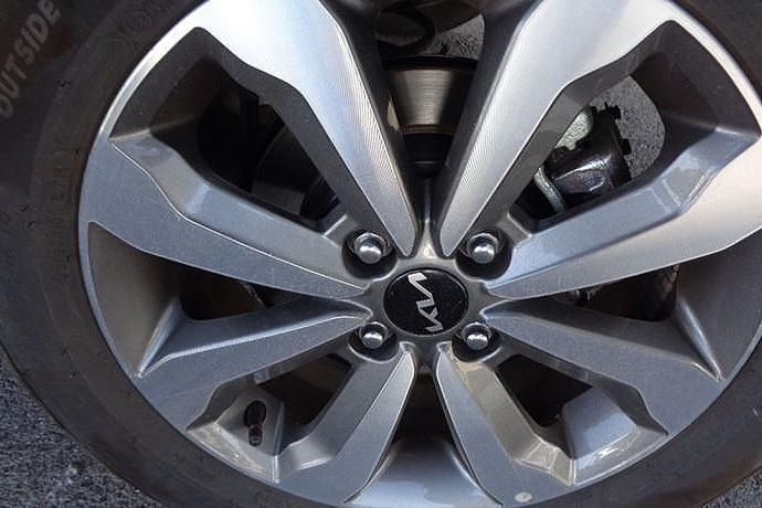 Usado Kia Stonic 100 CV (73 kW) 2025 SUV