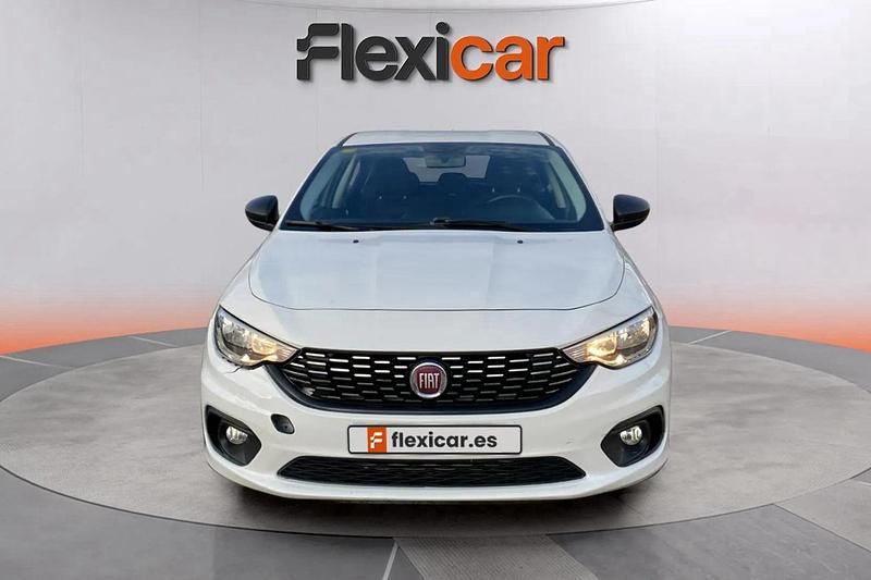 Blanco Usado 2018 Fiat Tipo Lounge Berlina | 9990 € (Precio justo) - Imagen 1/4