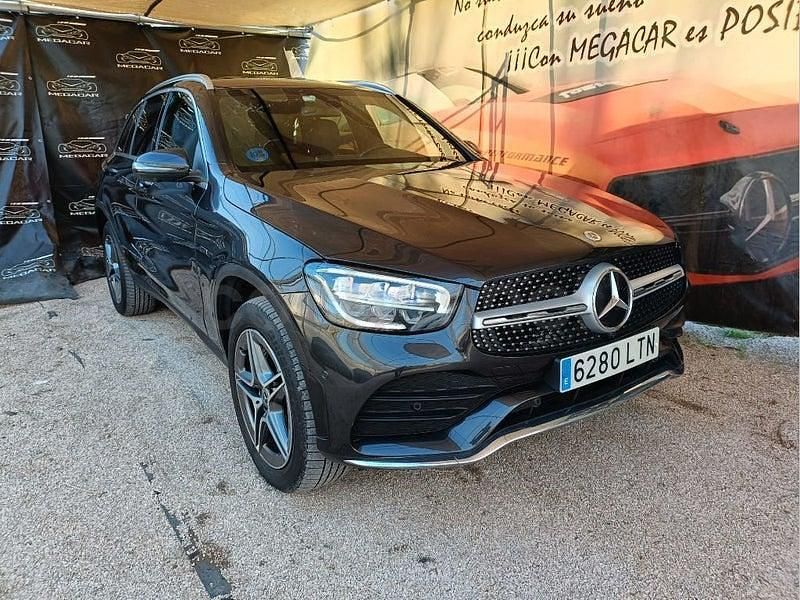 Usado Mercedes GLC300e 320 CV (235 kW) 2021 Negro SUV