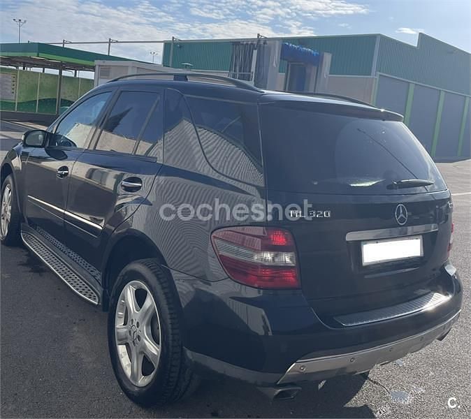 Usado Mercedes ML320 224 CV (164 kW) 2006 Negro SUV