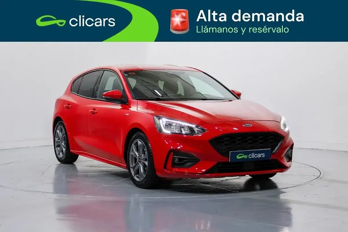 Usado Ford Focus ST-Line 125 CV (91 kW) 2021 Rojo Berlina