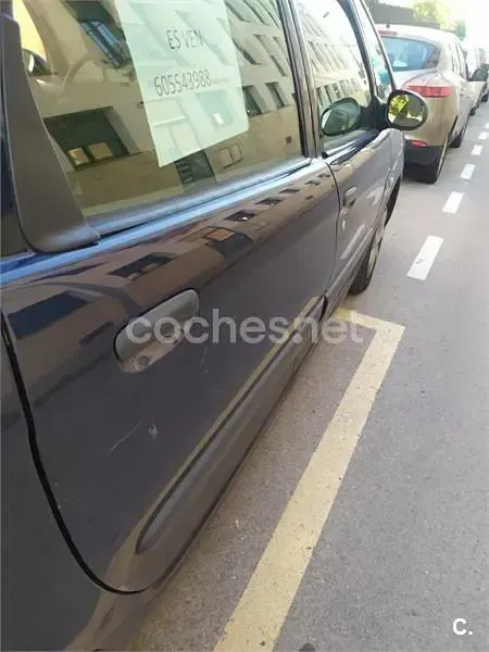 Usado Citroën Xsara Picasso 90 CV (66 kW) 2000 Azul Monovolumen