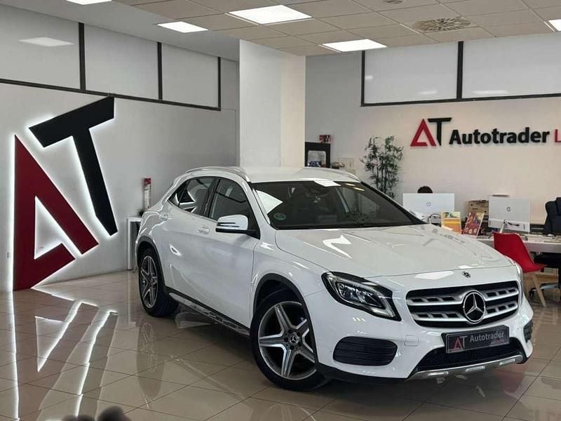 Blanco Usado 2019 Mercedes GLA200 SUV | 23.650 € (Precio justo) - Imagen 1/4