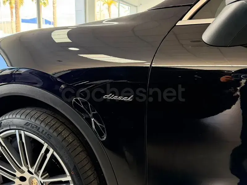Usado Porsche Cayenne Platinum Edition 245 CV (180 kW) 2014 Negro SUV