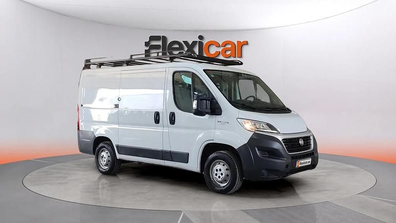 Blanco Usado 2018 Fiat Ducato Van | 19.290 € (Buen precio) - Imagen 1/4