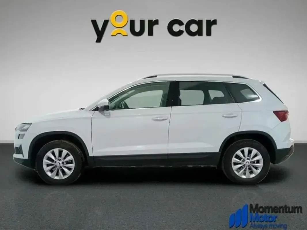 Käytetty Skoda Karoq Ambition 150 HP (110 kW) 2022 Valkoinen Katumaasturi