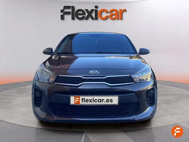 Usado Kia Rio 84 CV (61 kW) 2018 Negro