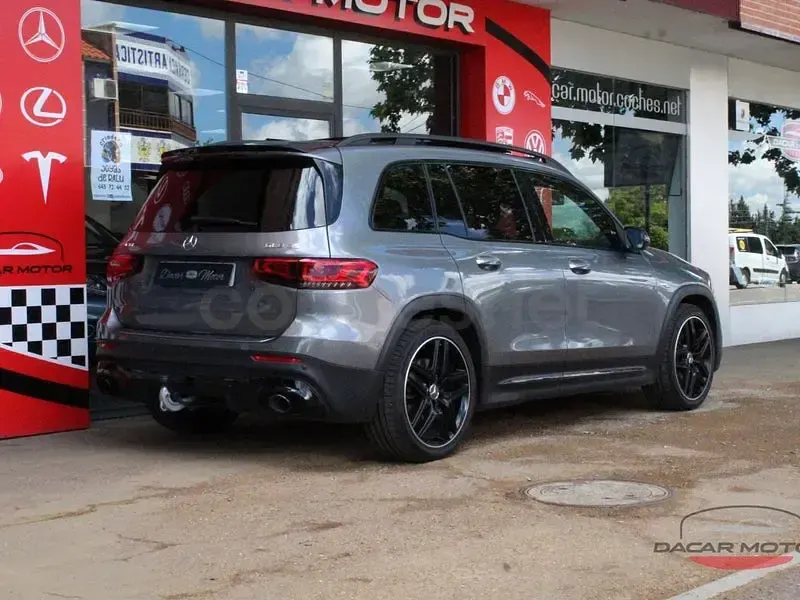 Usado Mercedes GLB35 AMG 306 CV (225 kW) 2022 Gris / plata SUV