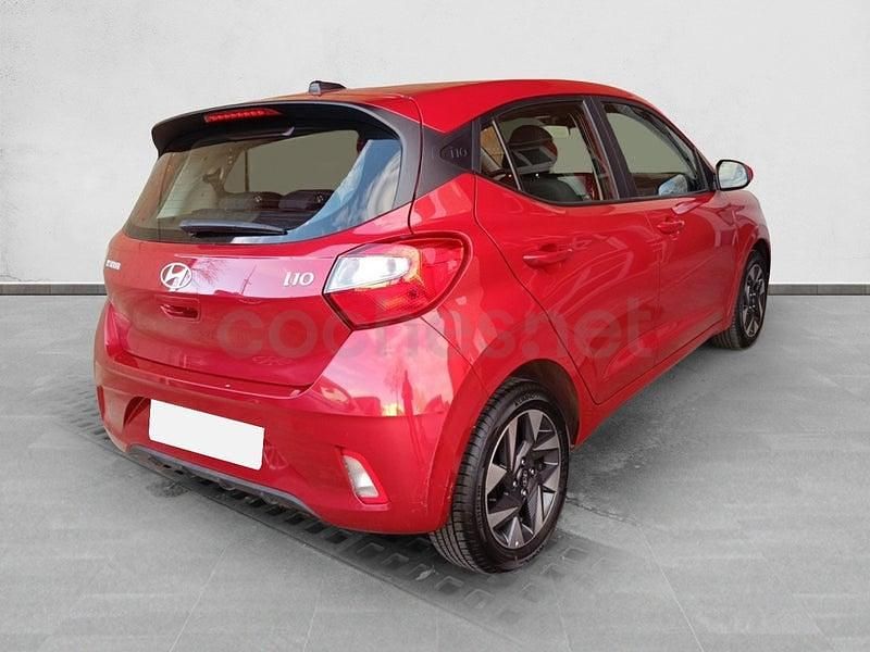 Nuevo Hyundai i10 63 CV (46 kW) 2025 Rojo Utilitario