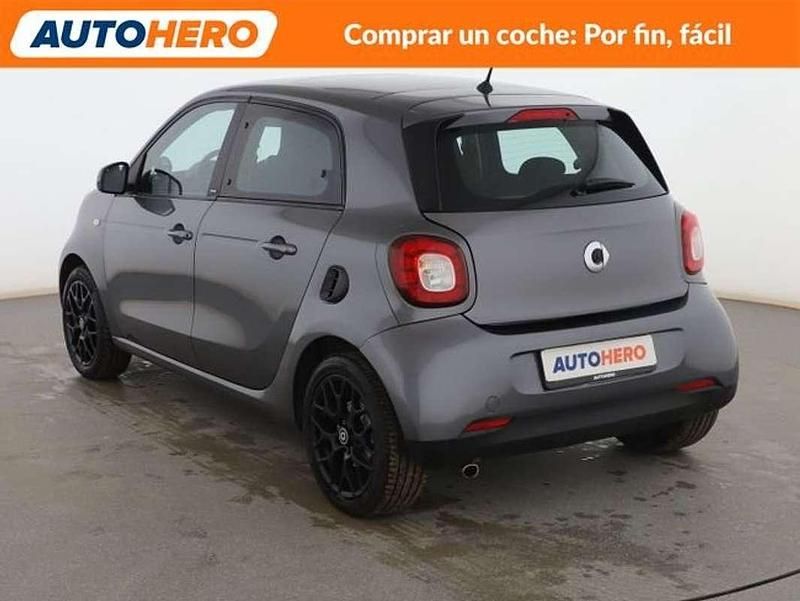 Usado Smart ForFour Passion 90 CV (66 kW) 2019 Gris Utilitario