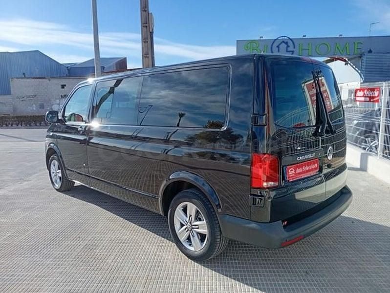 Usado VW Caravelle 150 CV (110 kW) 2022 Negro Monovolumen