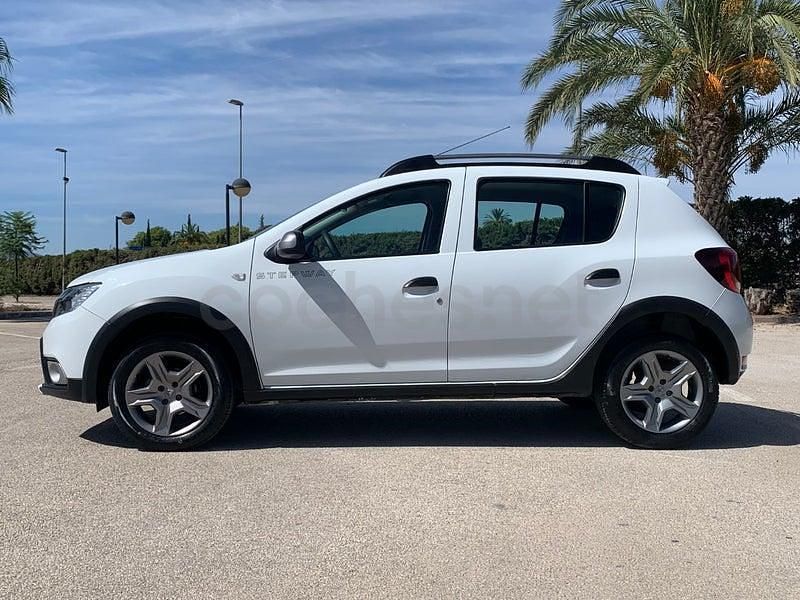 Usado Dacia Sandero Essentiel 90 CV (66 kW) 2019 Blanco Berlina
