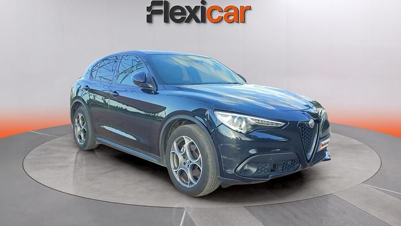 Usado Alfa Romeo Stelvio Sprint 160 CV (117 kW) 2022 SUV