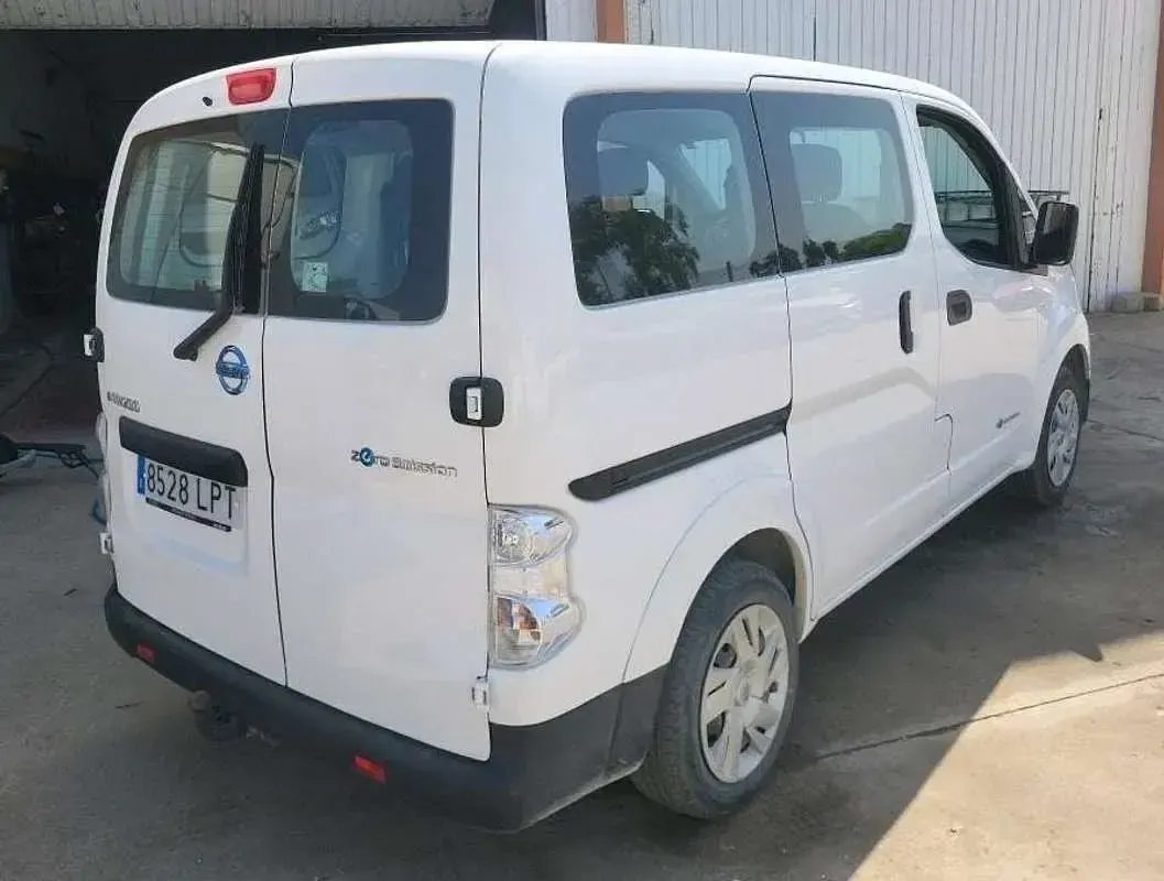 Usado Nissan e-NV200 80 kW (109 CV) 2021 Blanco Monovolumen