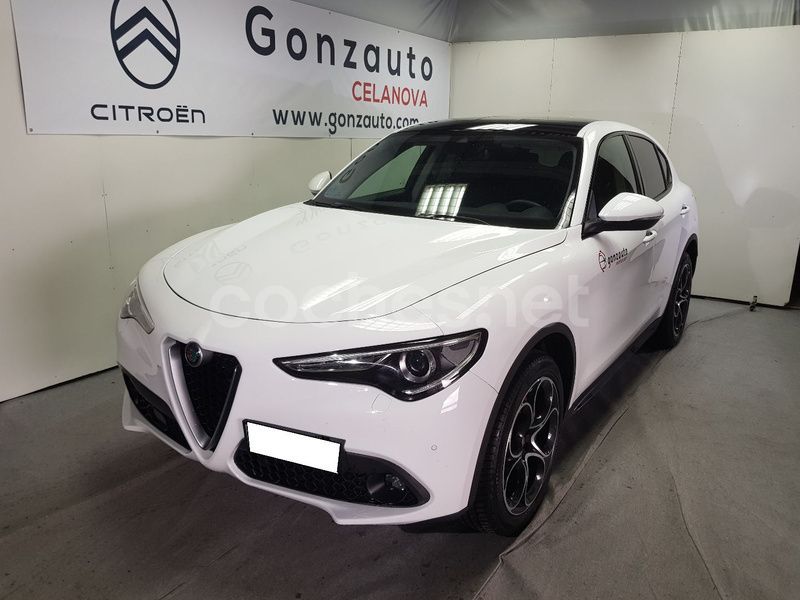 Usado Alfa Romeo Stelvio Executive 210 CV (154 kW) 2019 Blanco SUV
