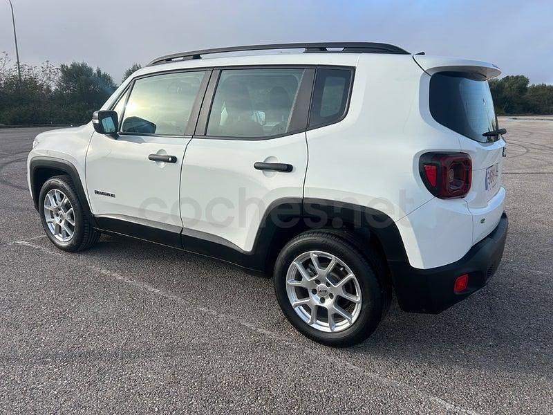 Usado Jeep Renegade Altitude 130 CV (95 kW) 2024 Blanco SUV