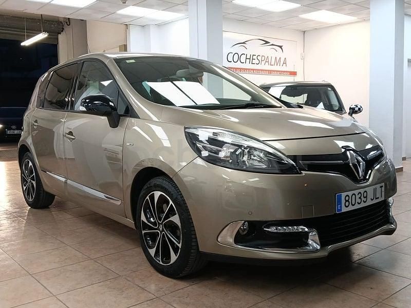 Usado Renault Scénic III Bose Edition 132 CV (97 kW) 2015 Beige Monovolumen