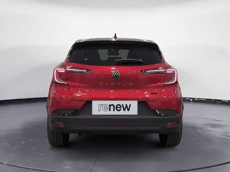 Usado Renault Captur Techno 145 CV (106 kW) 2025 Rojo SUV