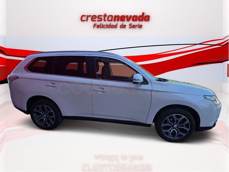 Usado Mitsubishi Outlander Motion 150 CV (110 kW) 2015 Blanco SUV