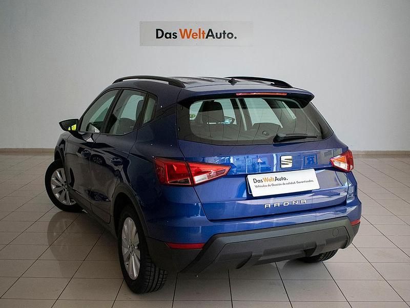 Usado Seat Arona Ecomotive 115 CV (84 kW) 2020 Azul SUV