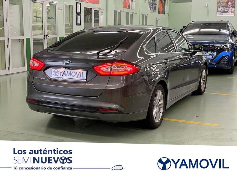 Usado Ford Mondeo Vignale 150 CV (110 kW) 2017 Negro