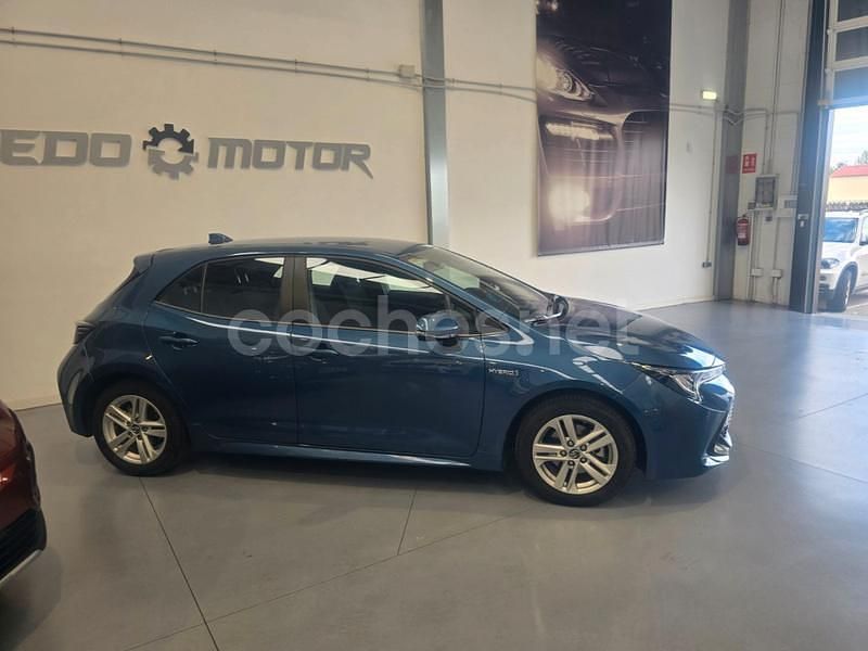 Usado Toyota Corolla Active 122 CV (89 kW) 2020 Azul Berlina
