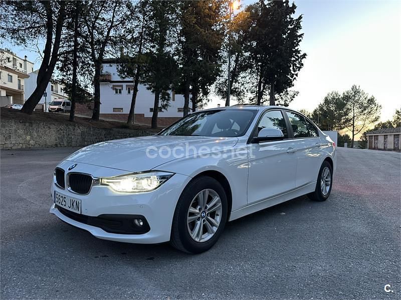 Käytetty BMW 318 143 HP (105 kW) 2015 Valkoinen Sedan