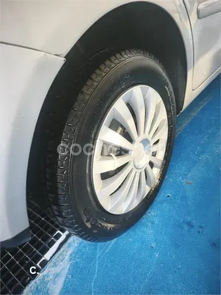 Usado VW Polo 80 CV (58 kW) 2007 Gris / plata Utilitario