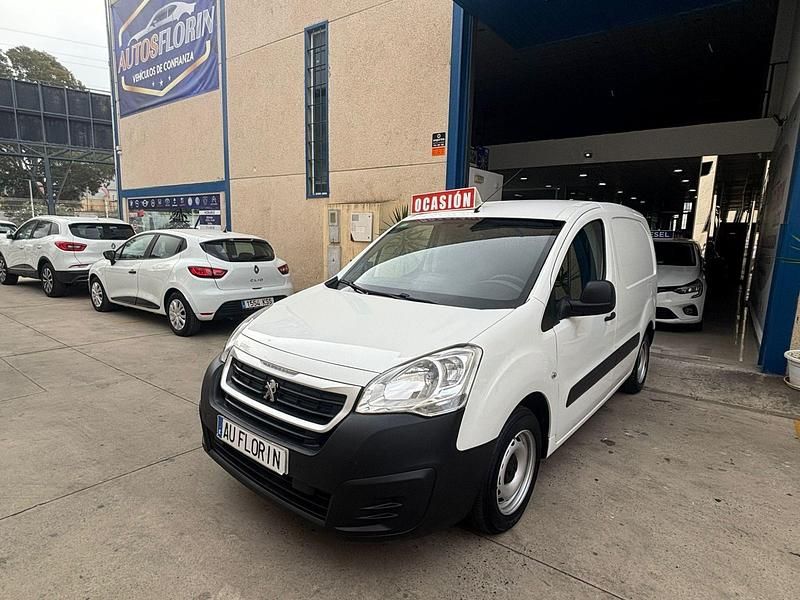 Blanco Usado 2018 Peugeot Partner Van | 9000 € (Precio justo) - Imagen 1/4