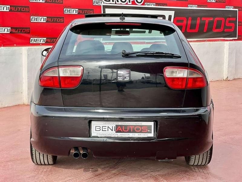 Usado Seat Leon FR 150 CV (110 kW) 2004 Negro Utilitario