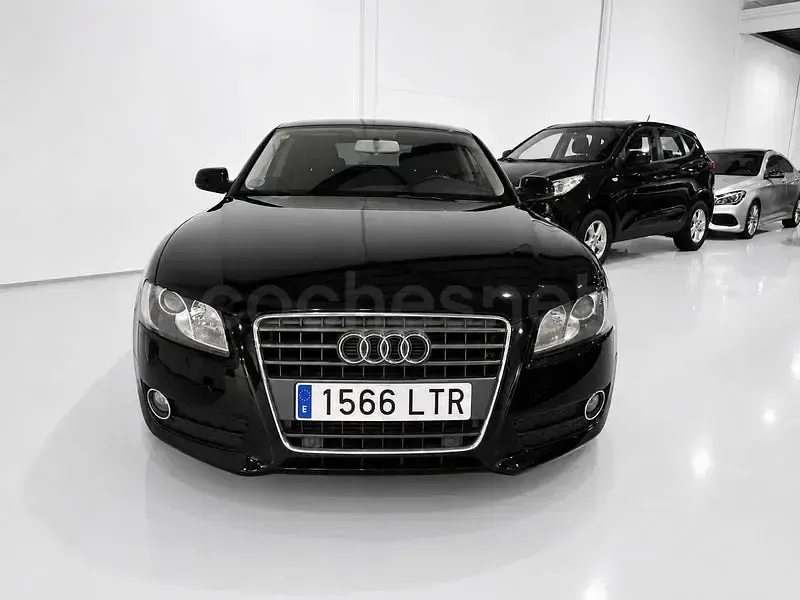 Usado Audi A5 160 CV (117 kW) 2011 Negro Coupe