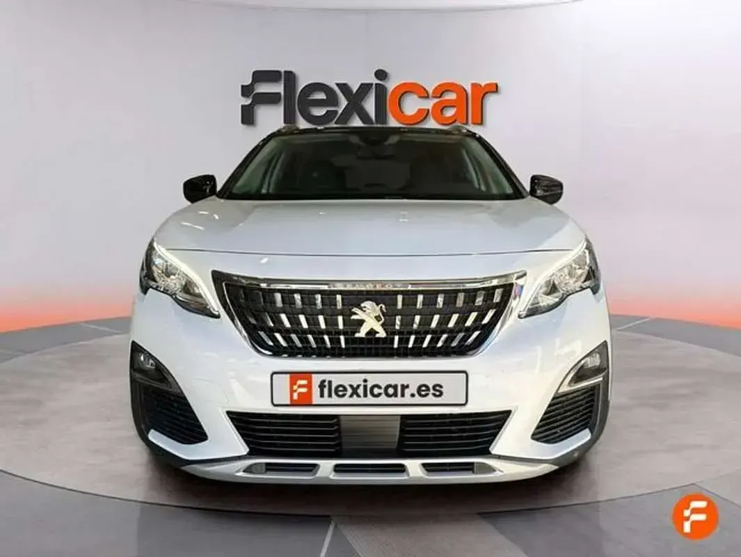 Usado Peugeot 3008 Allure 131 CV (96 kW) 2018 Blanco SUV