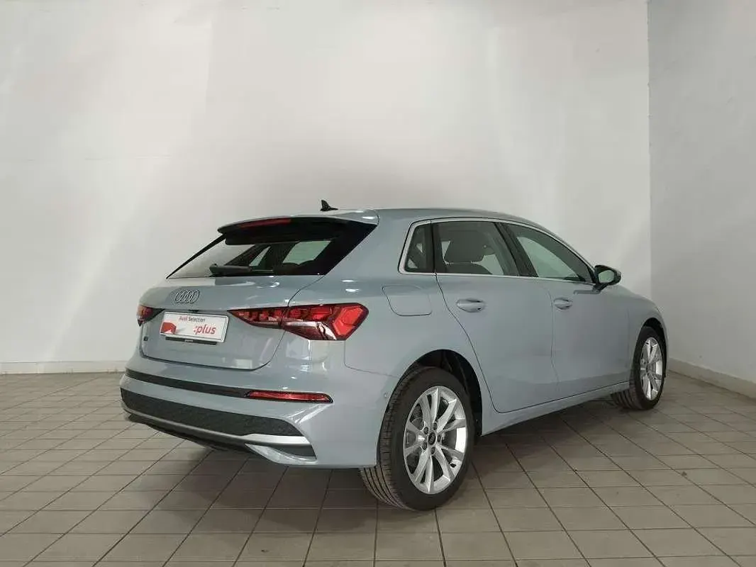 Usado Audi A3 Sportback e-tron Advanced 204 CV (150 kW) 2026 Gris Utilitario