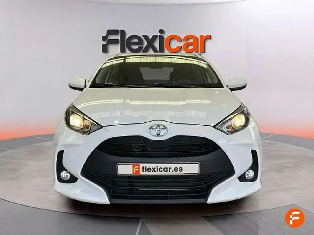 Usado Toyota Yaris Edition 125 CV (91 kW) 2023 Blanco Utilitario