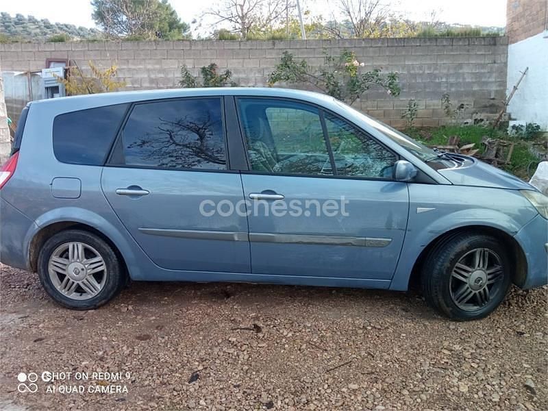 Usado Renault Grand Scénic II Dynamique 120 CV (88 kW) 2005 Azul Monovolumen