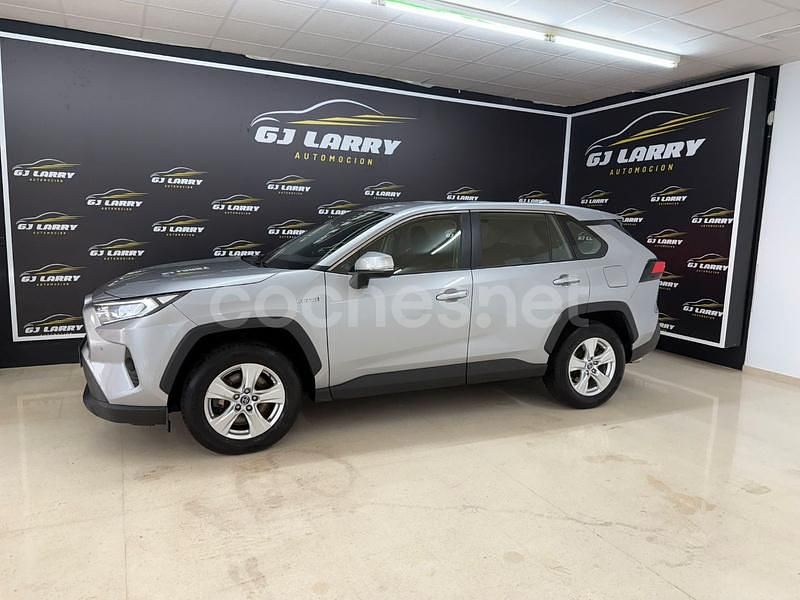 Usado Toyota RAV4 Hybrid Business Edition 218 CV (160 kW) 2019 Gris / plata SUV